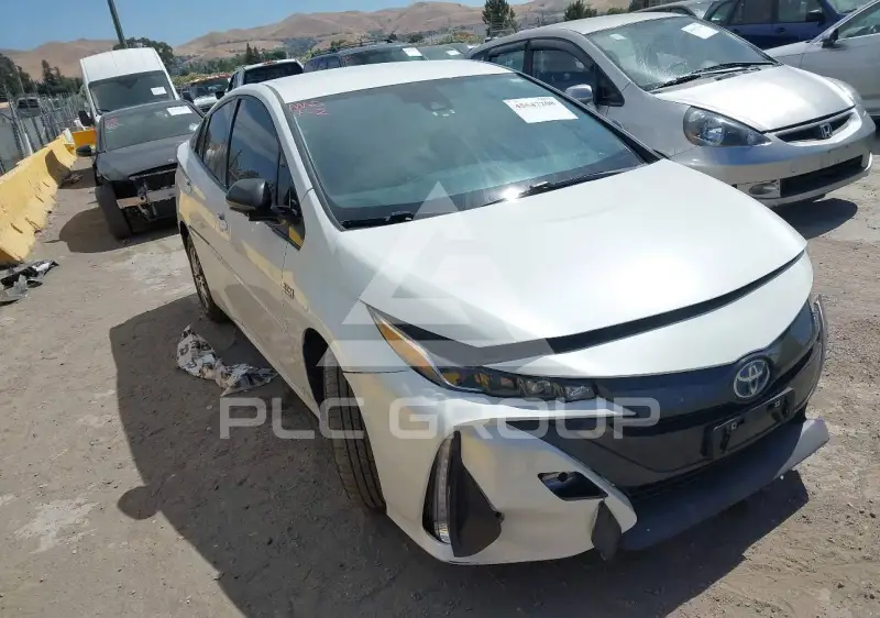 2018 Toyota PRIUS фото