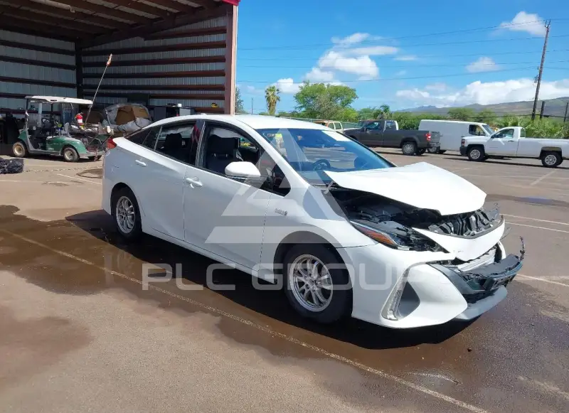 2018 Toyota PRIUS photo
