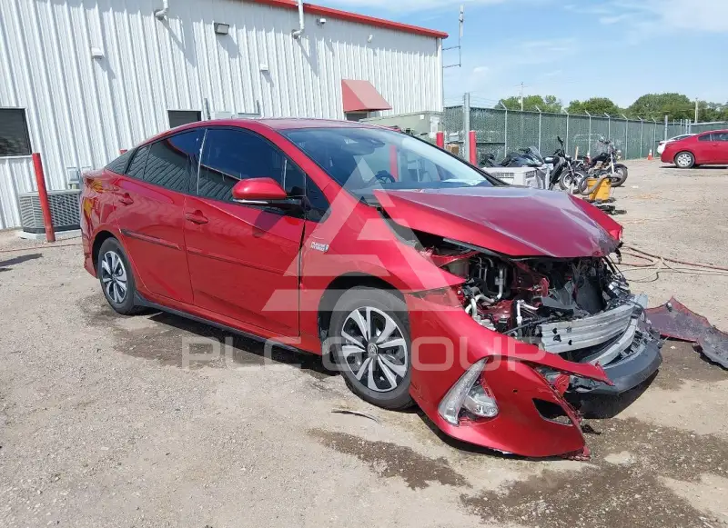 2018 Toyota PRIUS фото