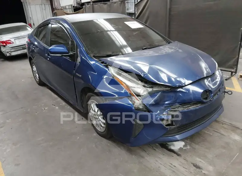 2018 Toyota PRIUS photo