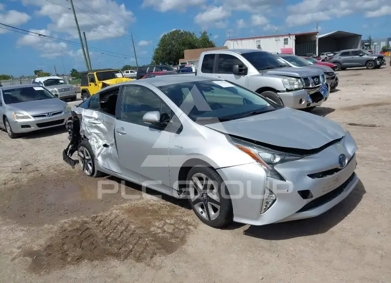 2018 Toyota PRIUS photo