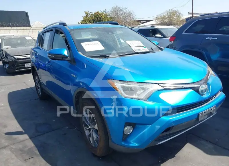 2018 Toyota RAV4 фото
