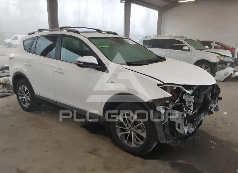 2018 Toyota RAV4 фото