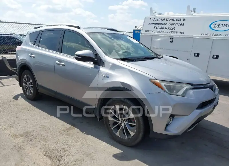 2018 Toyota RAV4 фото