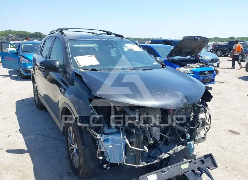 2018 Toyota RAV4 фото