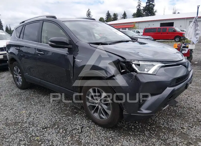 2018 Toyota RAV4 фото
