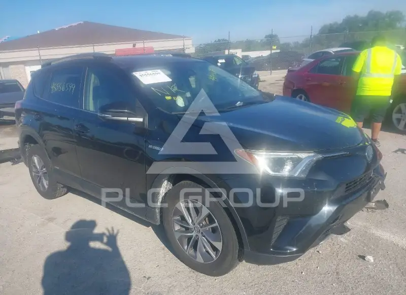 2018 Toyota RAV4 photo