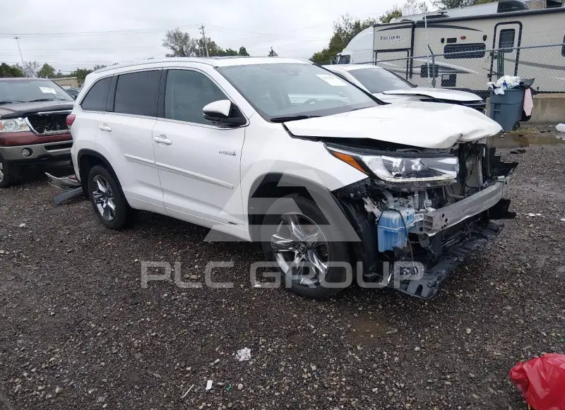 2018 Toyota Highlander photo
