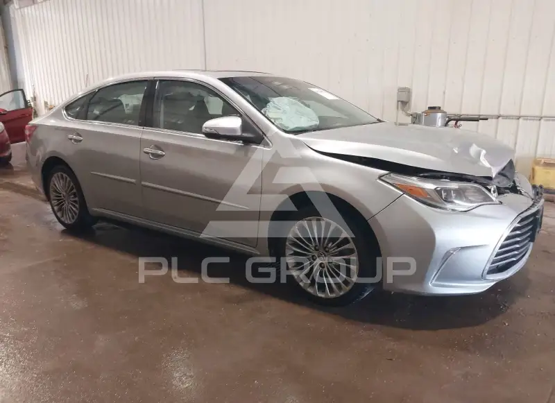 2018 Toyota AVALON фото