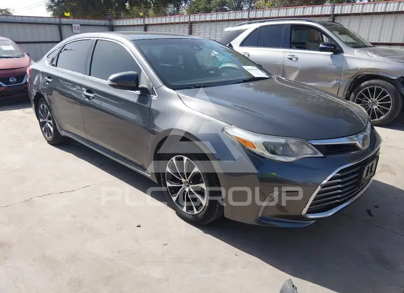 2018 Toyota AVALON photo