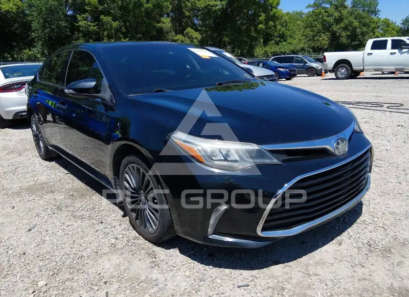 2018 Toyota AVALON photo