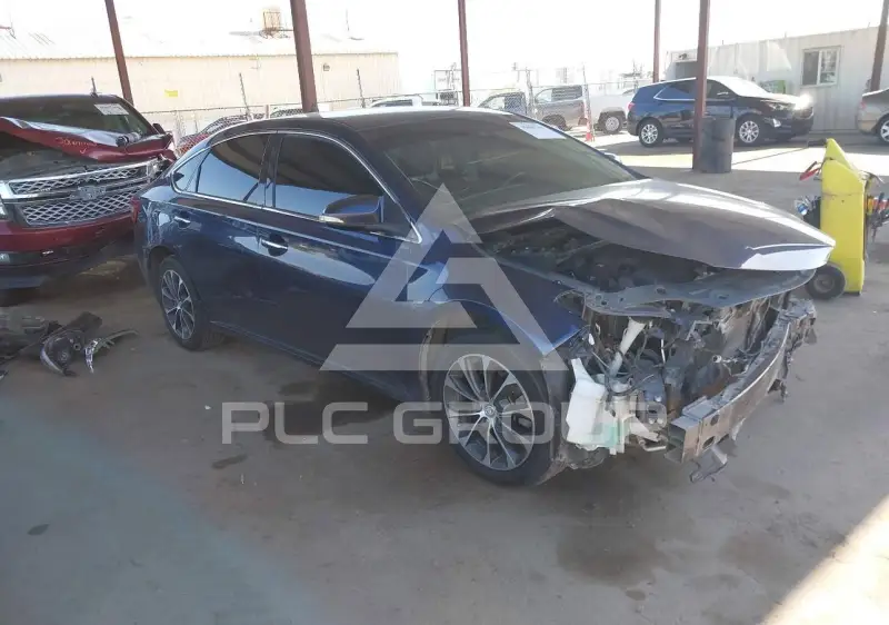2018 Toyota AVALON photo