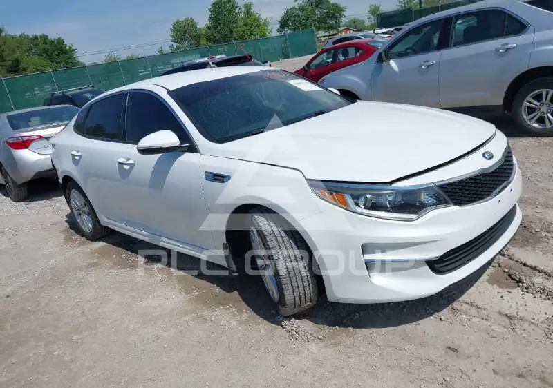 2018 KIA Optima photo