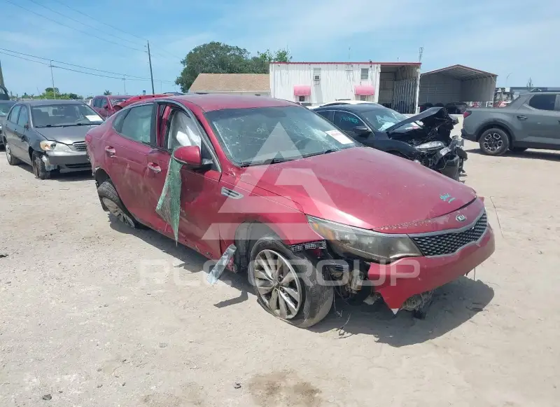 2018 KIA Optima photo