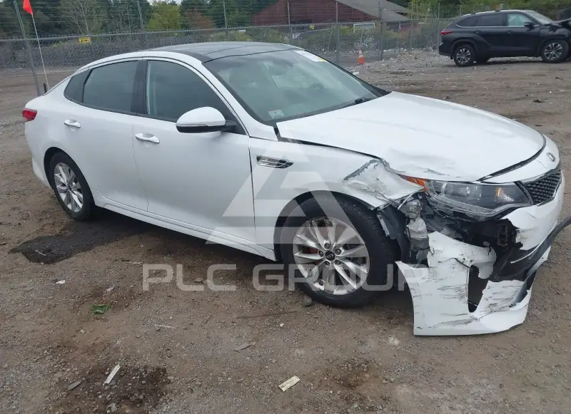 2018 KIA Optima photo