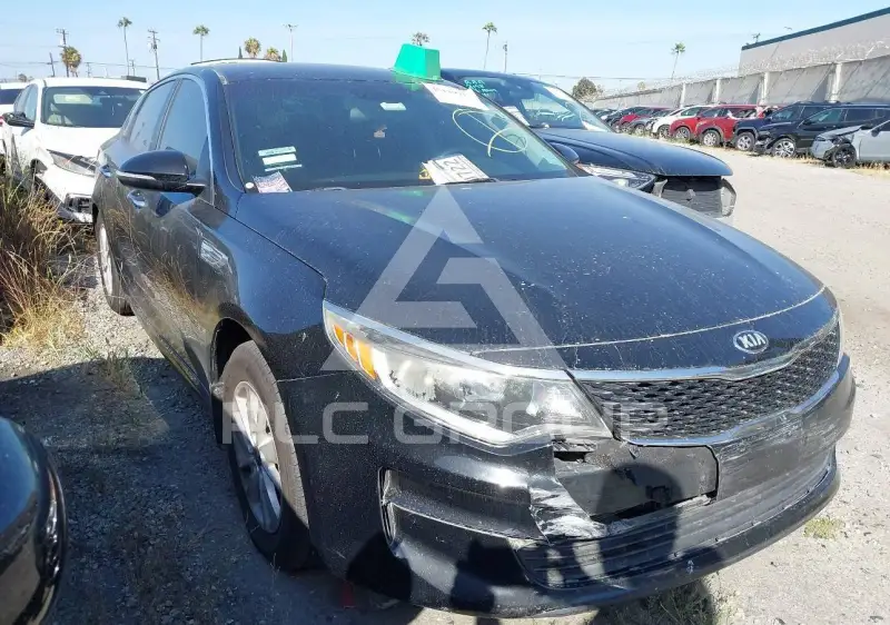 2018 KIA Optima photo