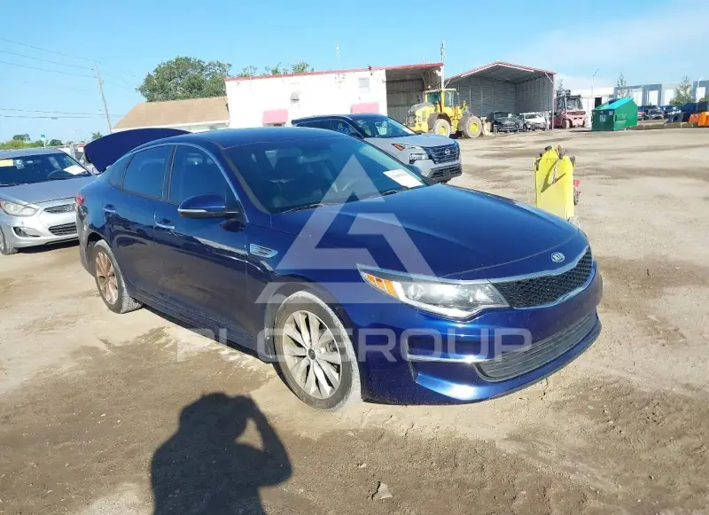 2018 KIA Optima photo