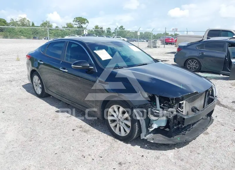 2018 KIA Optima photo