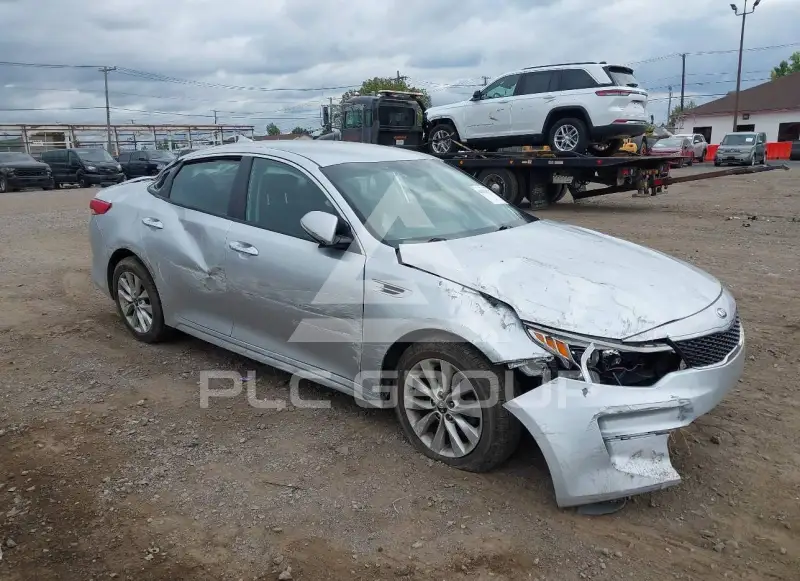 2018 KIA Optima photo