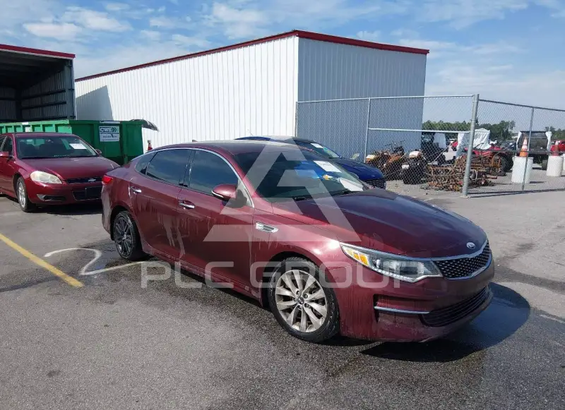 2018 KIA Optima photo
