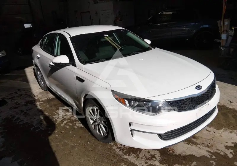 2018 KIA Optima photo