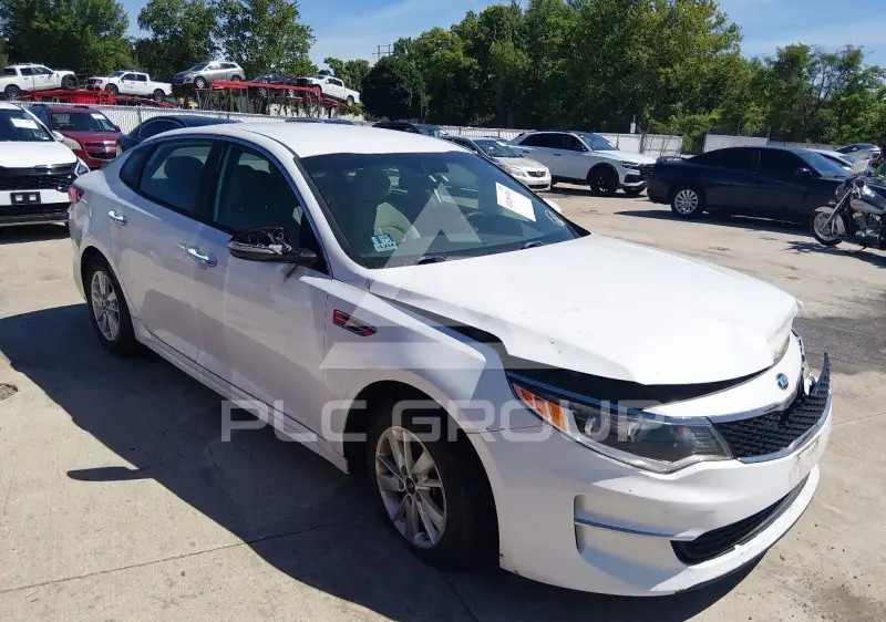 2018 KIA Optima photo