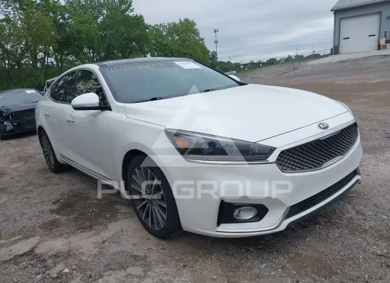 2018 KIA Cadenza photo