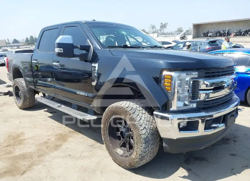 2018 Ford F-250 фото
