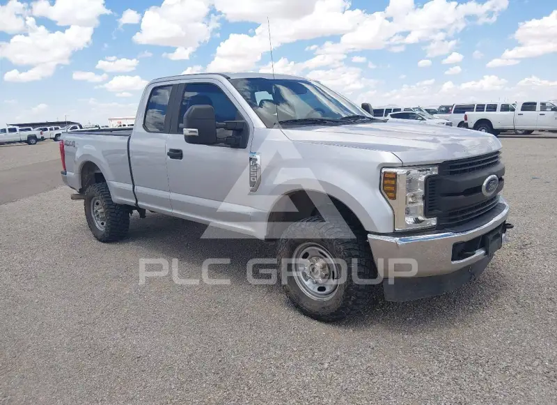 2018 Ford F-250 фото