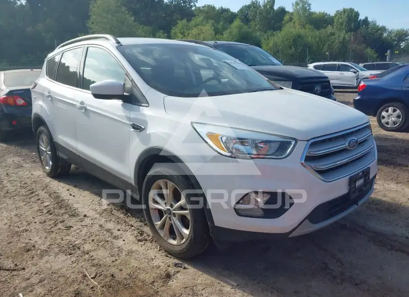 2018 Ford ESCAPE photo