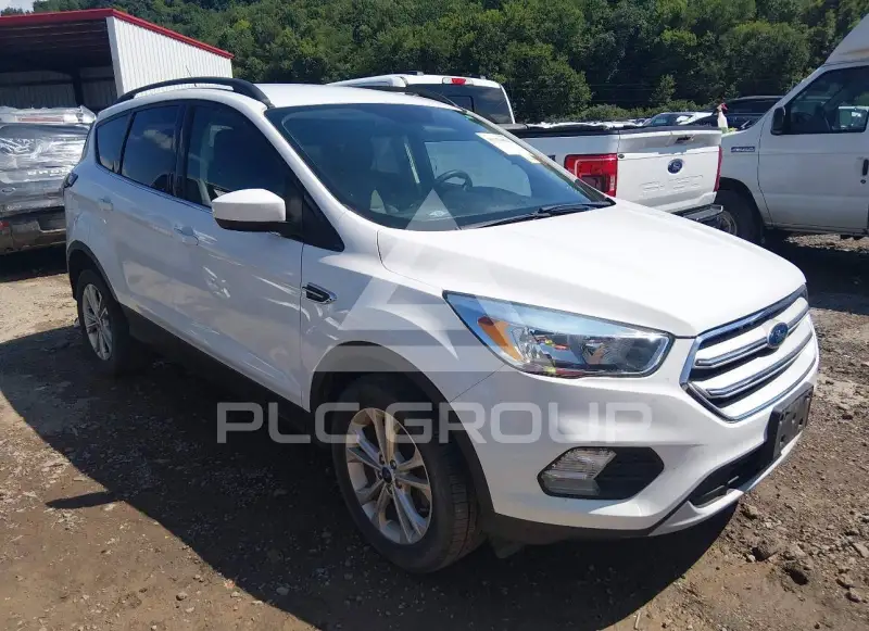 2018 Ford ESCAPE photo
