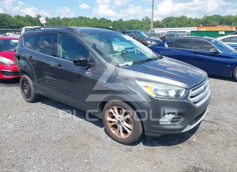 2018 Ford ESCAPE photo