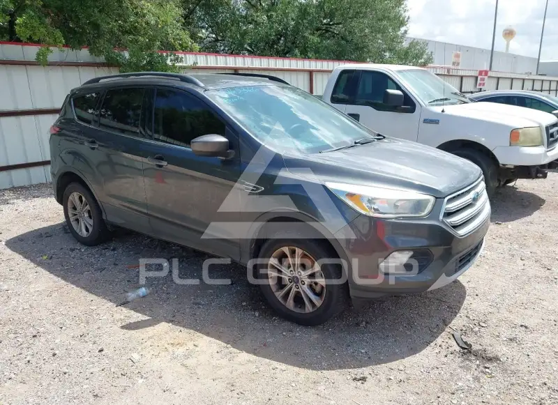 2018 Ford ESCAPE photo