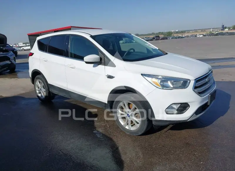 2018 Ford ESCAPE photo