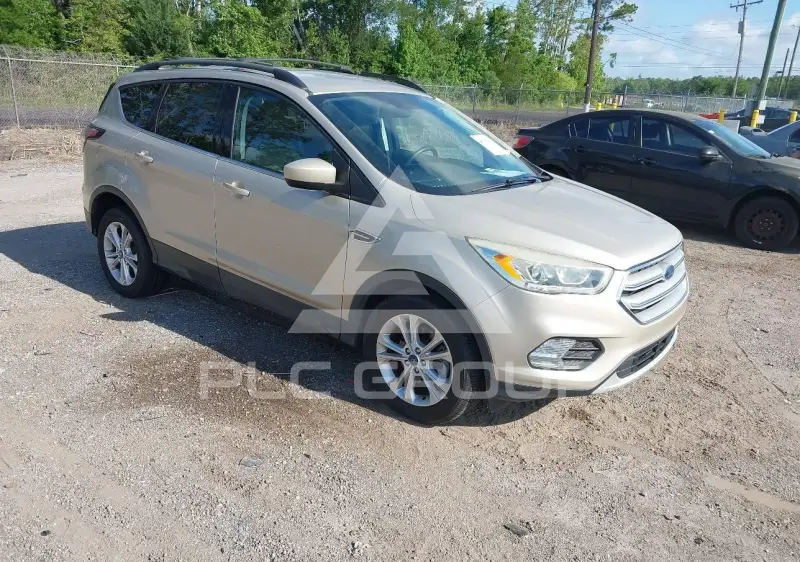 2018 Ford ESCAPE photo