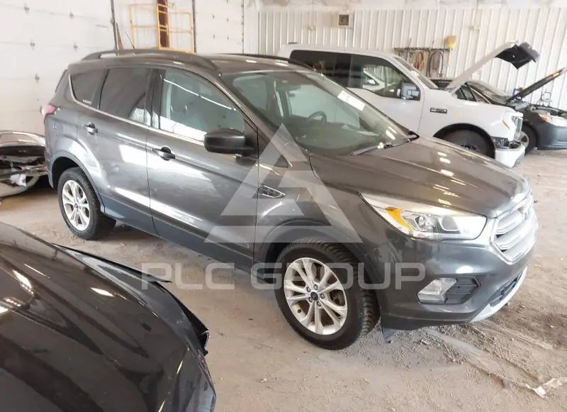 2018 Ford ESCAPE photo