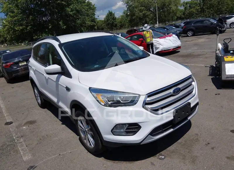 2018 Ford ESCAPE photo