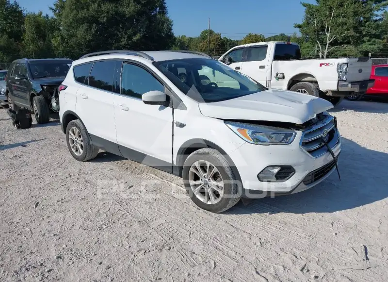 2018 Ford ESCAPE photo