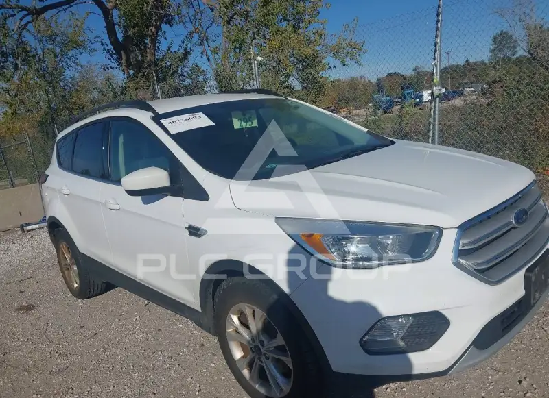2018 Ford ESCAPE photo