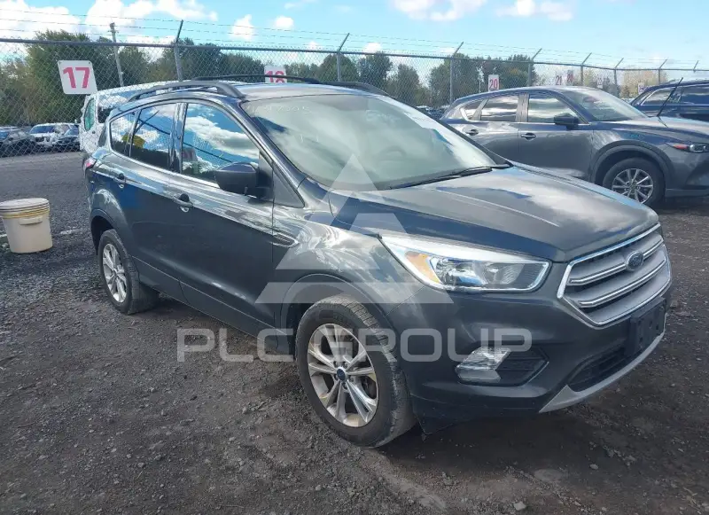 2018 Ford ESCAPE photo