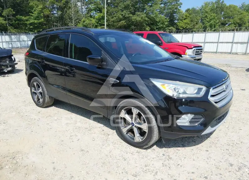 2018 Ford ESCAPE photo