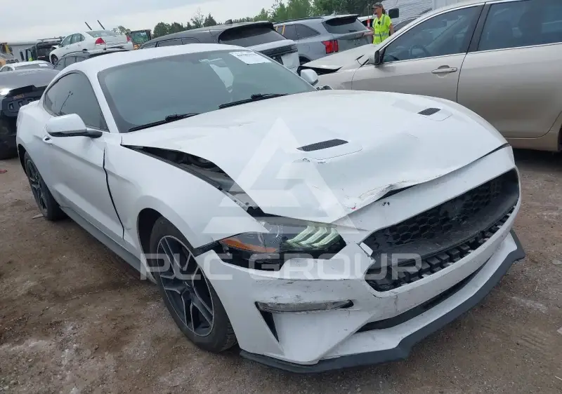 2018 Ford MUSTANG фото