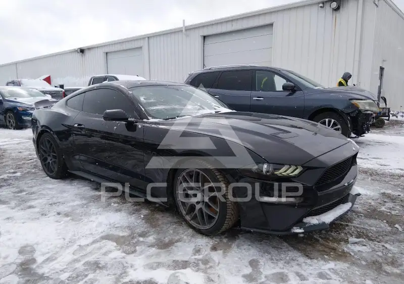2018 Ford MUSTANG photo