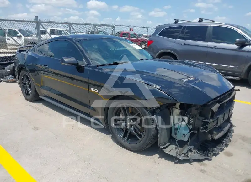 2018 Ford MUSTANG photo