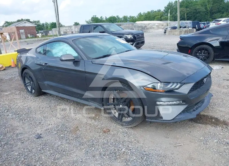 2018 Ford MUSTANG photo