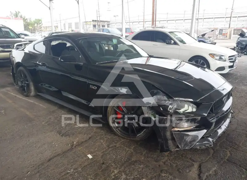 2018 Ford MUSTANG photo