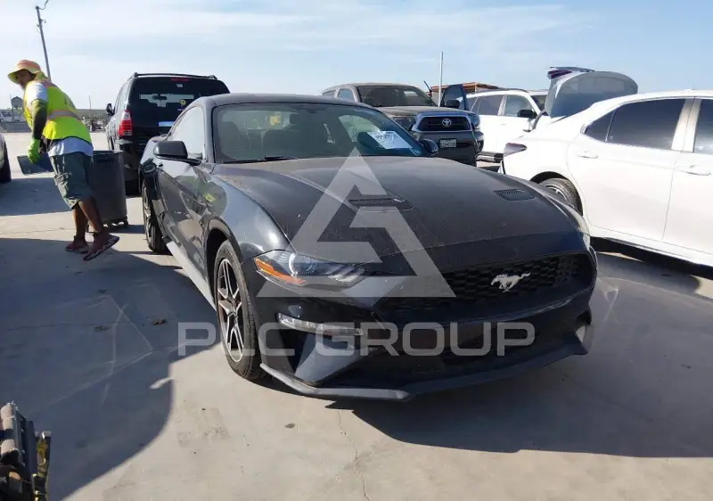 2018 Ford MUSTANG фото