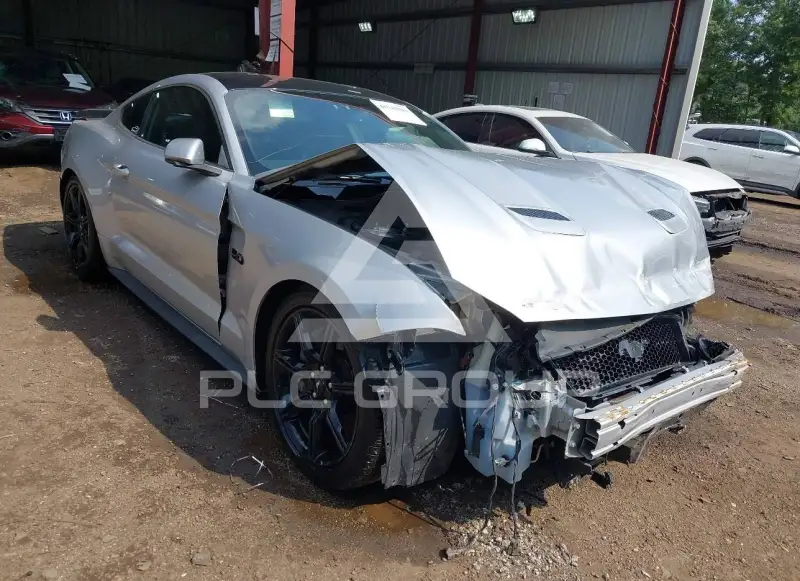 2018 Ford MUSTANG photo