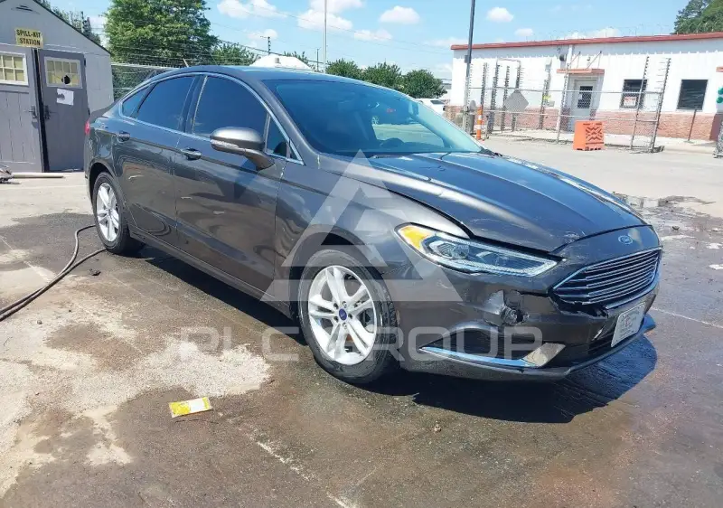 2018 Ford FUSION photo