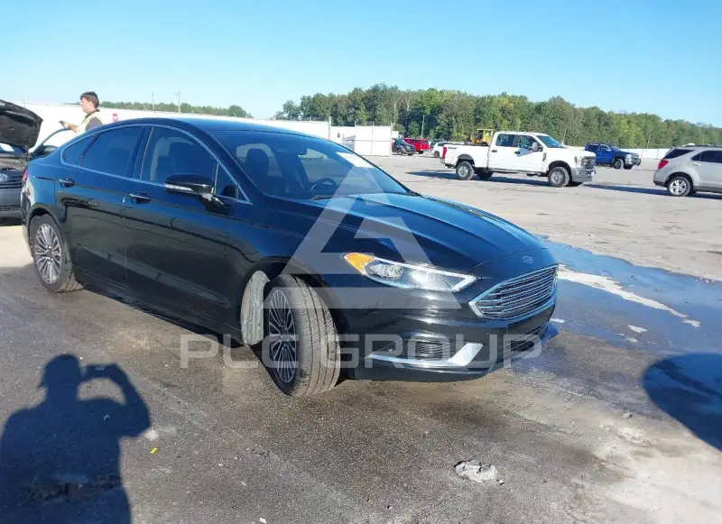 2018 Ford FUSION фото